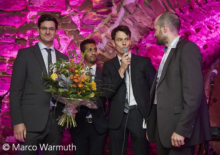 denovoMATRIX erhält bionection-Technology-Transfer-Trophy (T³) 2016, gesponsert durch KPMG AG Wirtschaftsprüfungsgesellschaft // denovoMATRIX receives bionection Technology Transfer Trophy (T³) 2016 sponsored by KPMG AG